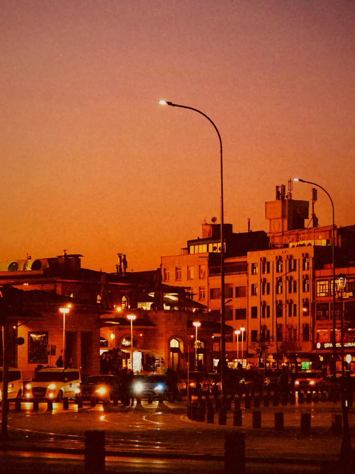 A waterfront street with lamp posts at sunset — 1987 · 35 mm Compact